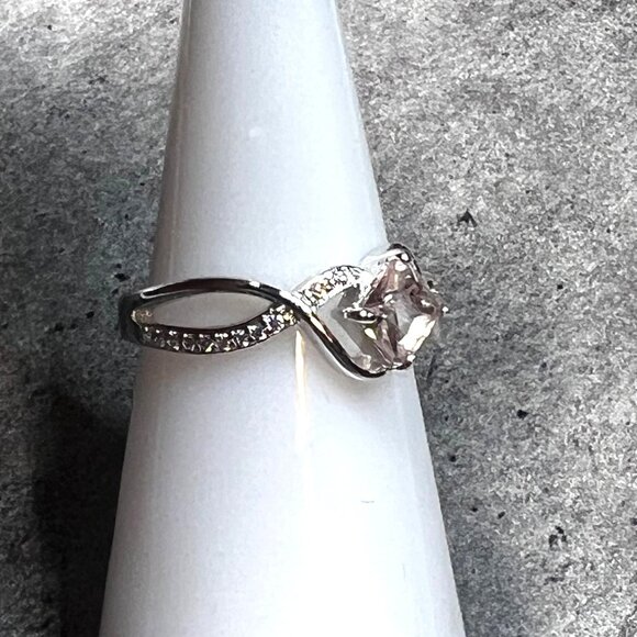 Ring Bomb Party Ring, NWOT, size 7, petite light pink stone silver color band - Picture 3 of 6